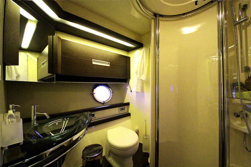 Bathroom/WC in the cabin for guests. Azimut 68S - 2008