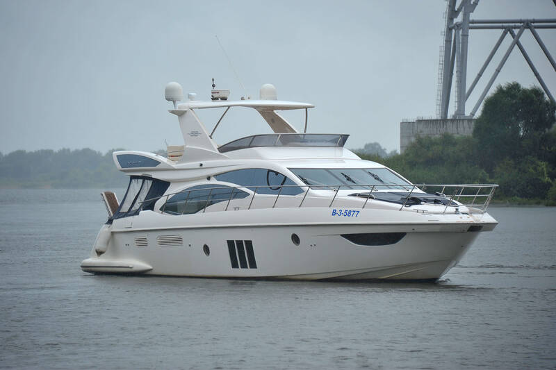 Exterior Azimut 58 2008