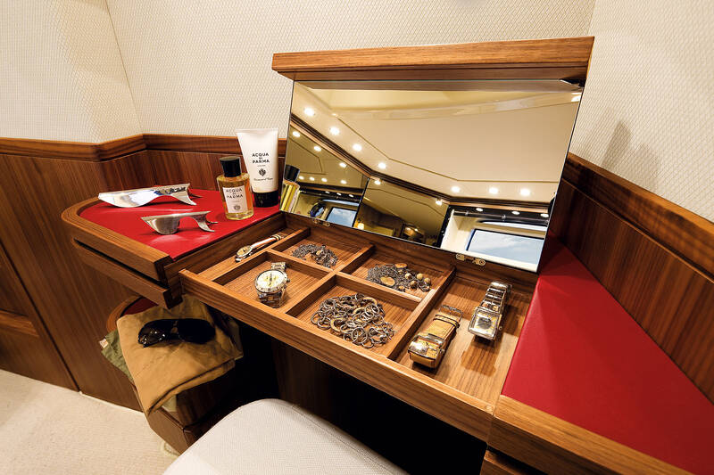 Owner's cabin, detail