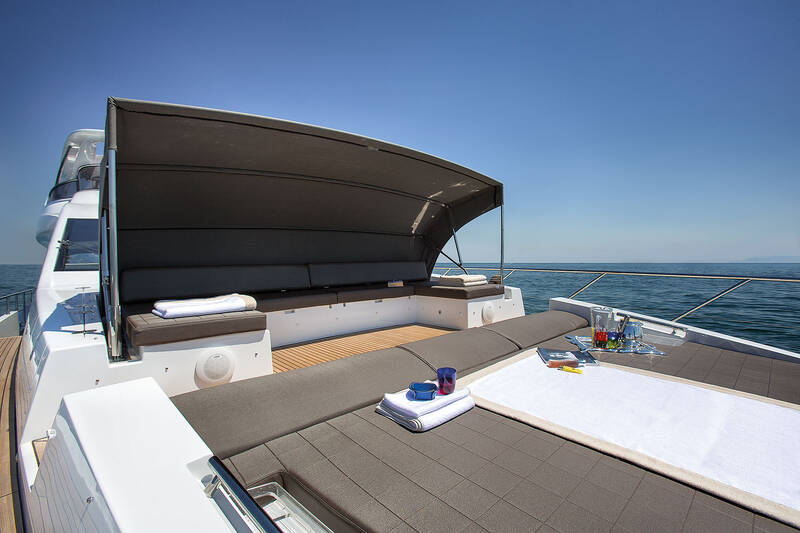 Bow deck