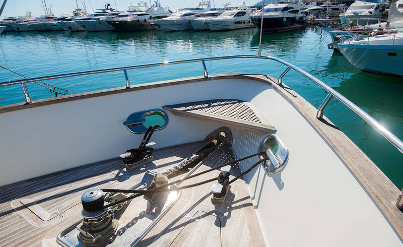 Bow deck