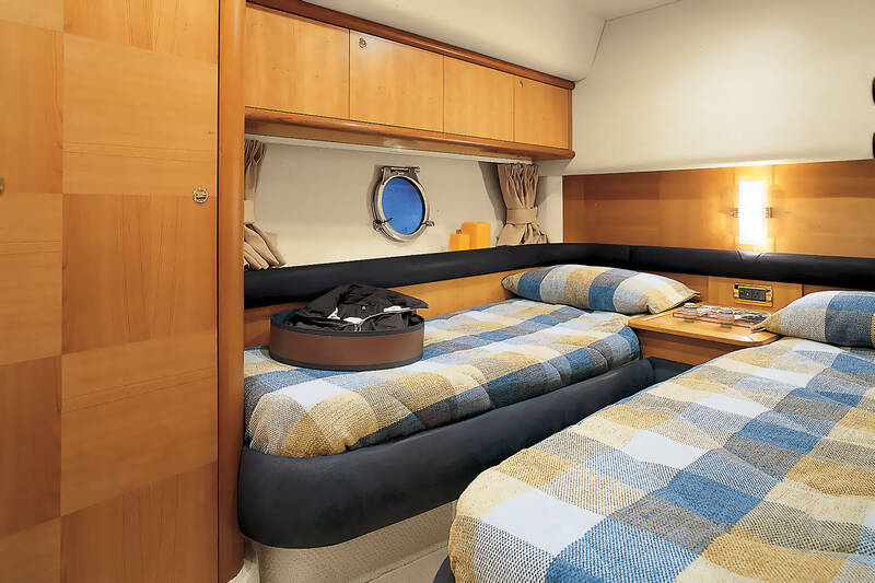Guest cabin