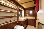 Owner's bathroom