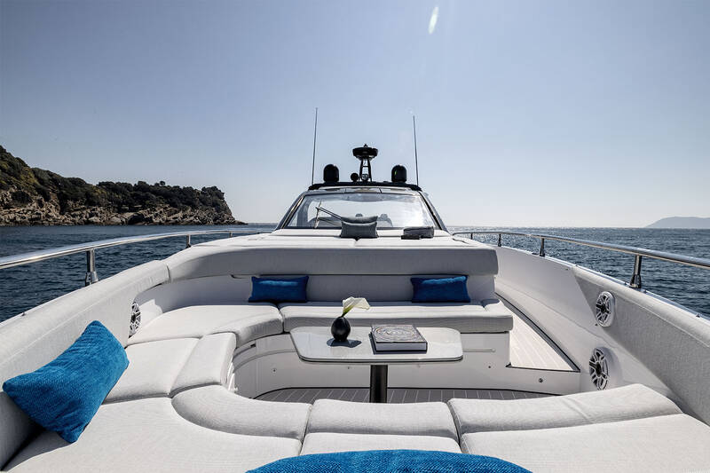Lounge area on bow