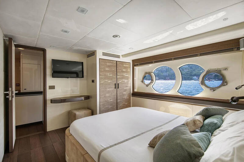 VIP cabin