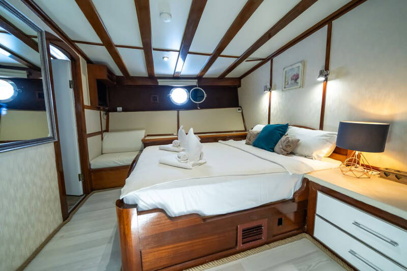 Port side guest cabin 1