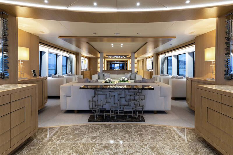 Main deck salon