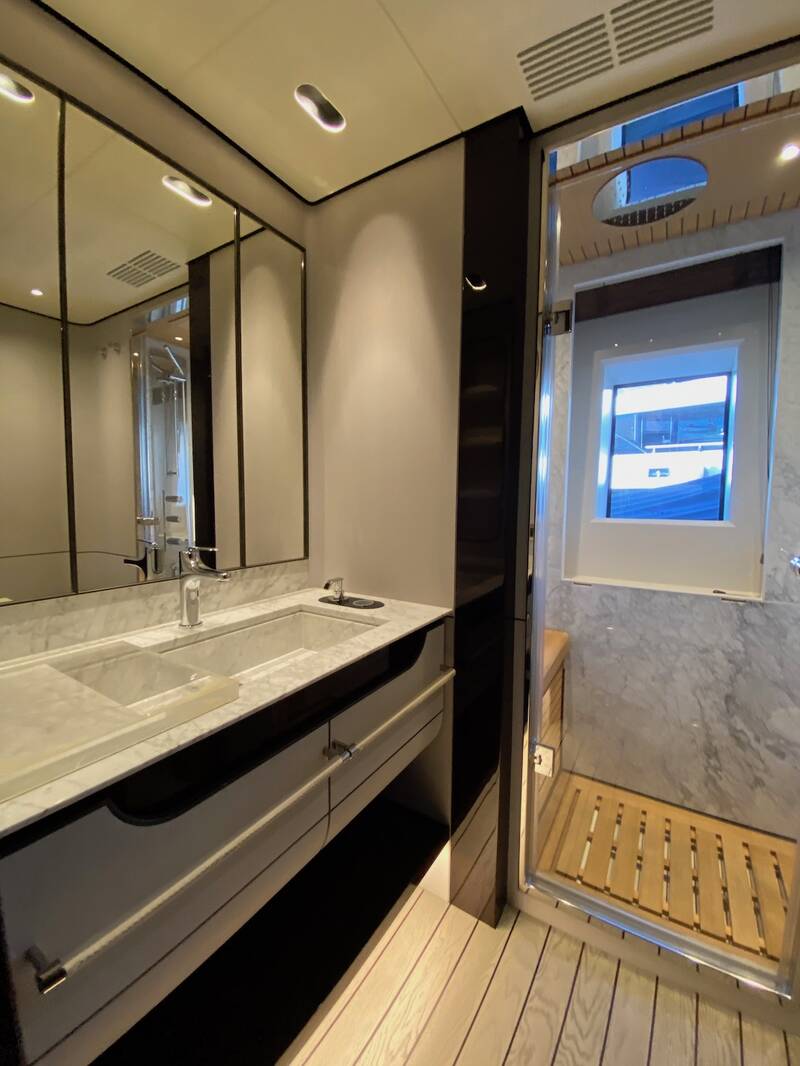 VIP bathroom