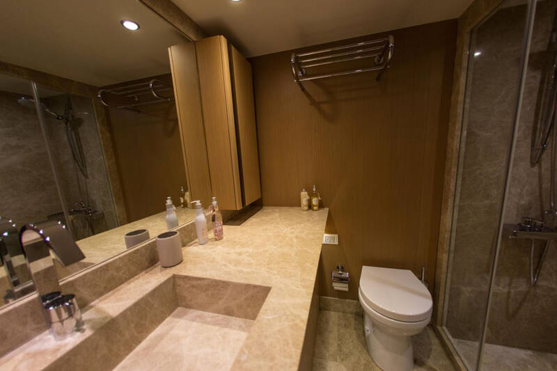 Bath in VIP cabin