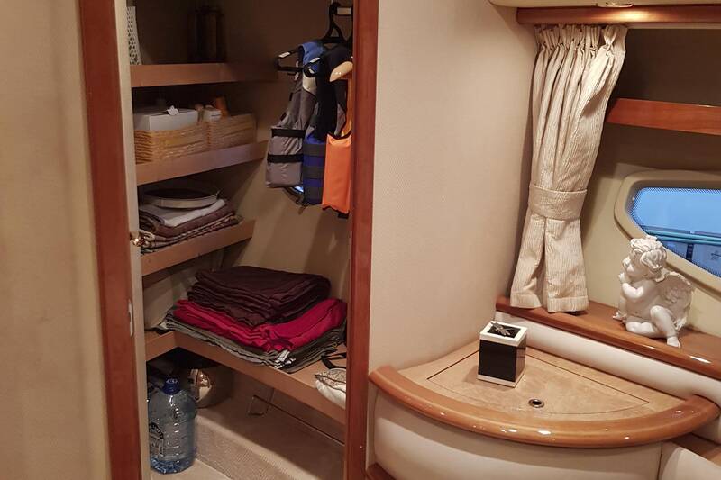 VIP каюта Azimut 62