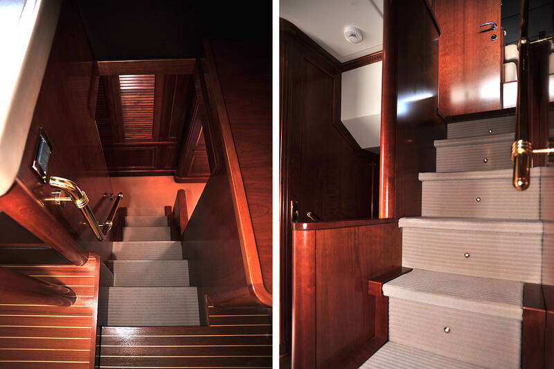 Steps to main deck