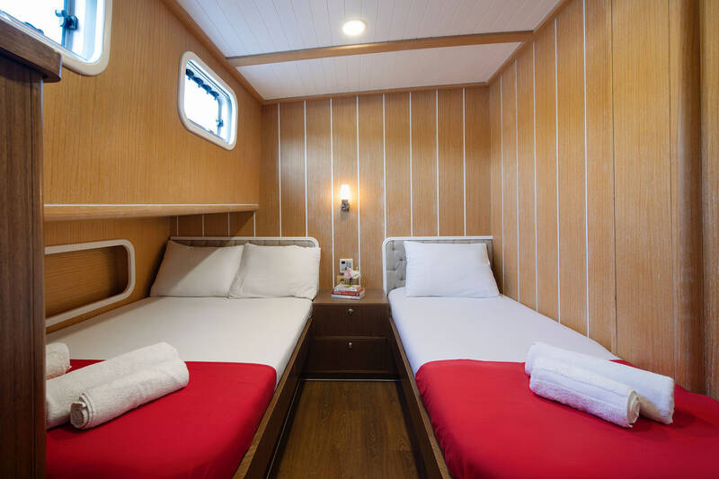 Guest cabin