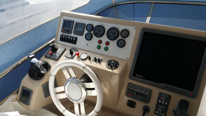 Helm station on the flybridge