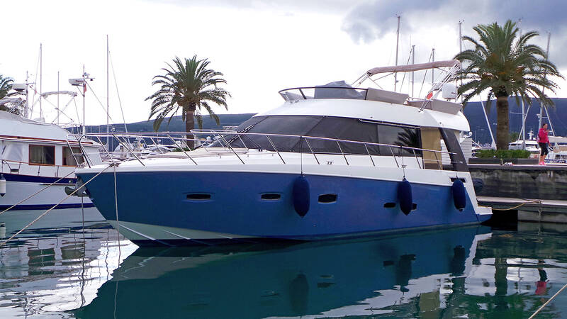Exterior Sealine F46 (2009)