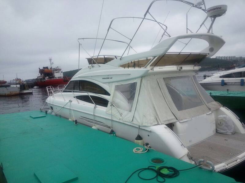 Princess 42 2007 Владивосток