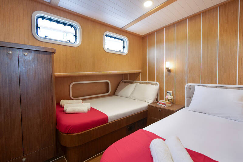 Guest cabin