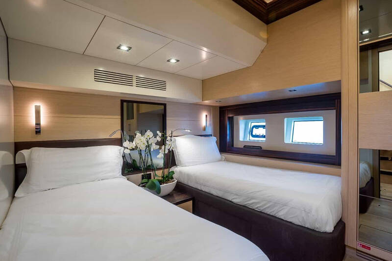 Guest cabin