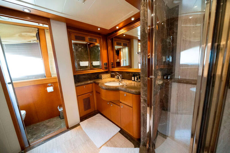 Master cabin bathroom