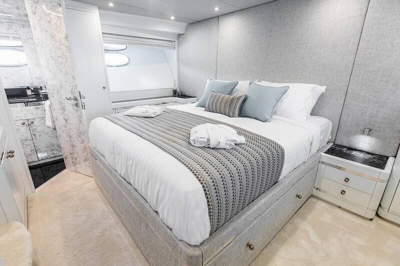 Double guest cabin