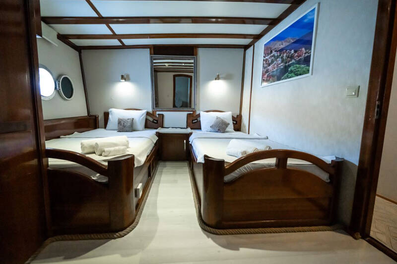Twin guest cabin