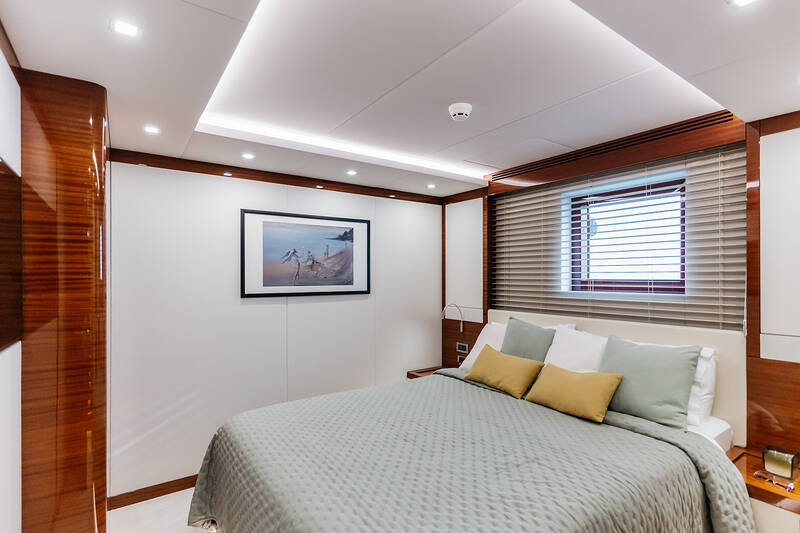 Guest double cabin