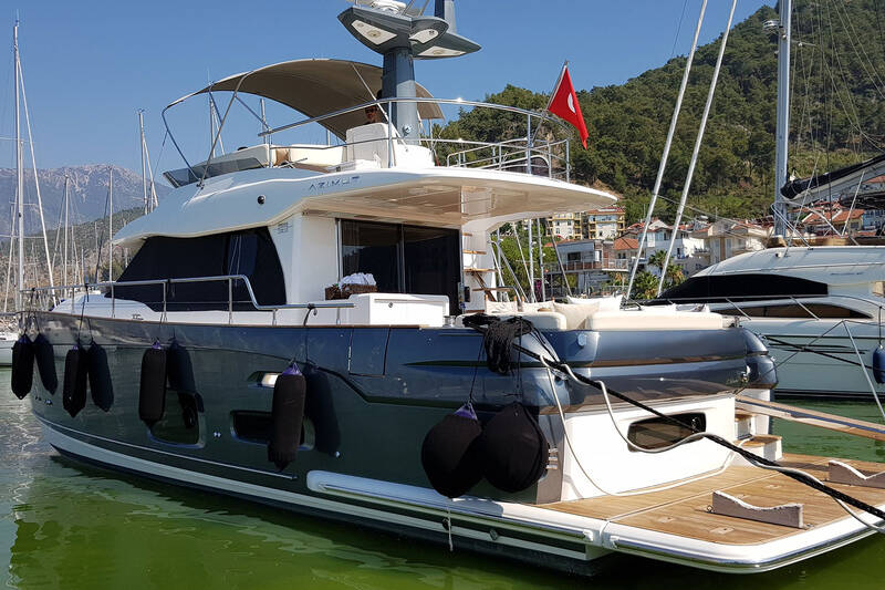 Экстерьер Magellano 53