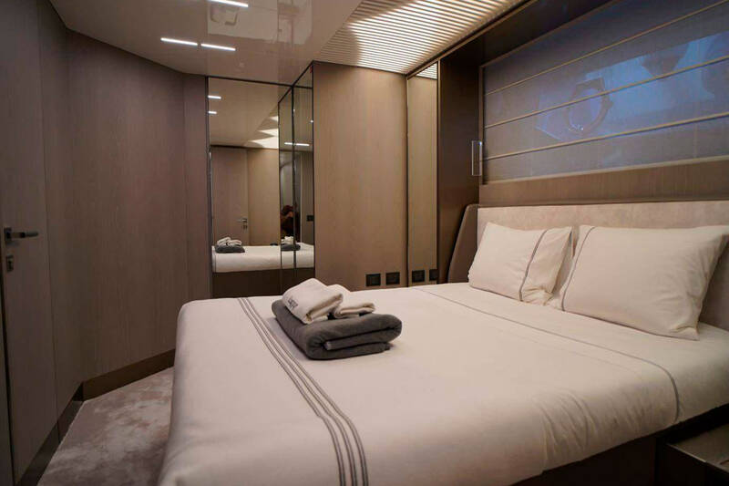 VIP double cabin