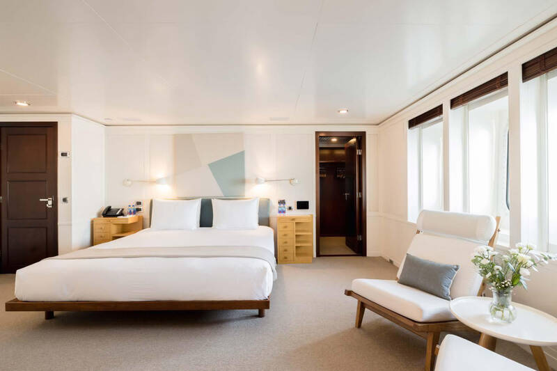 Lower Deck Double Port Cabin Forward