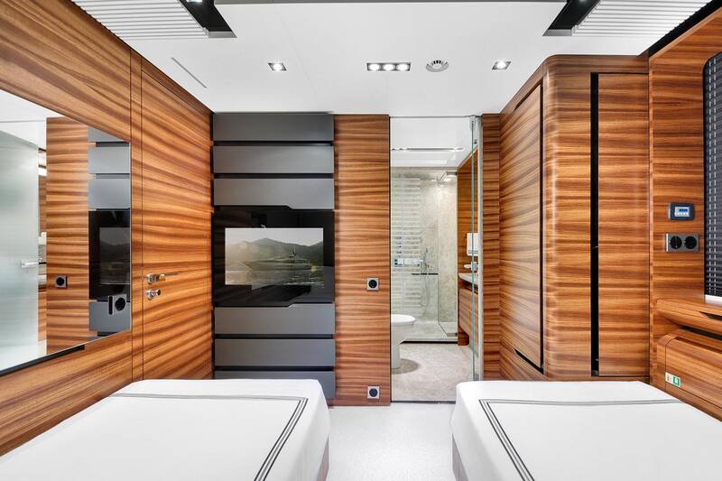 Twin cabin