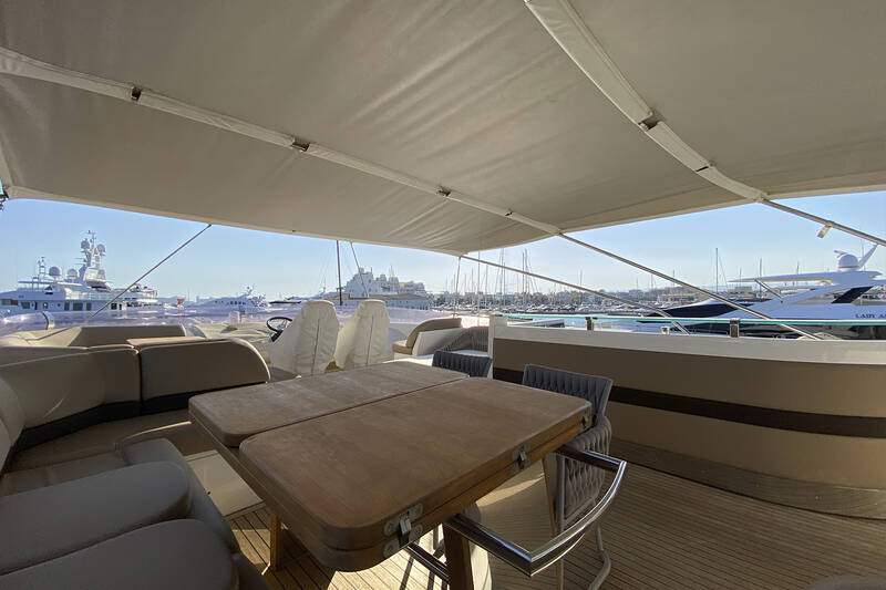 Flybridge
