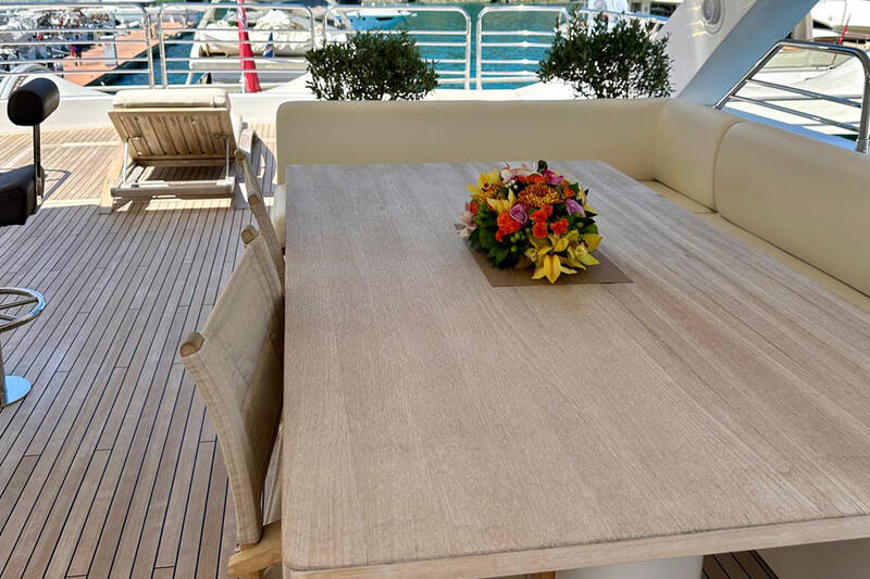 Flybridge