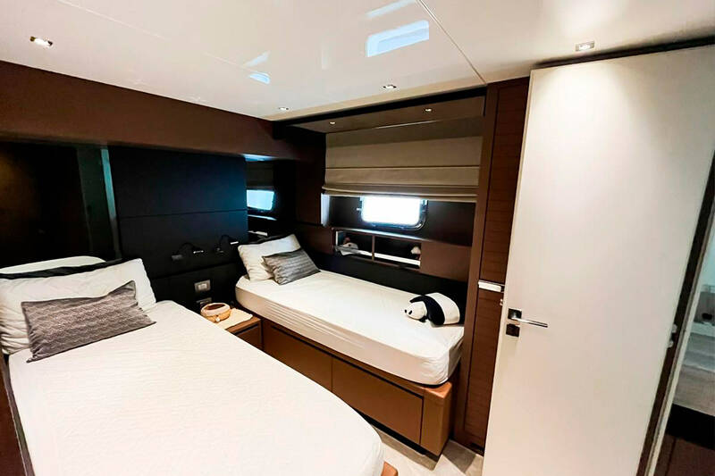 Guest cabin