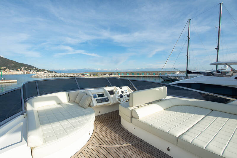 Flybridge