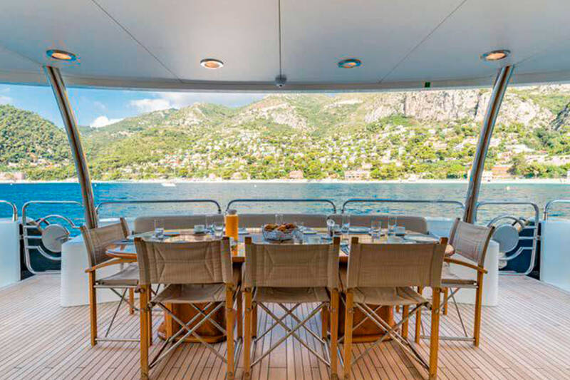 Dining area in cockpit 