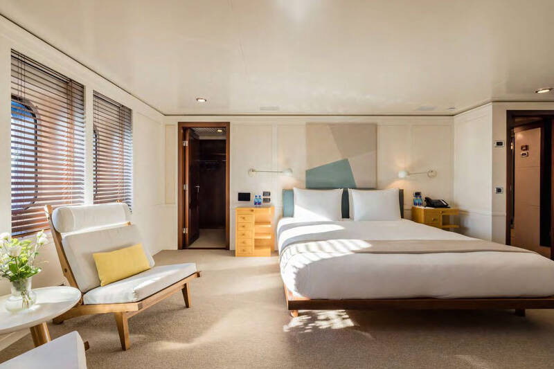 Lower Deck Double Port Cabin