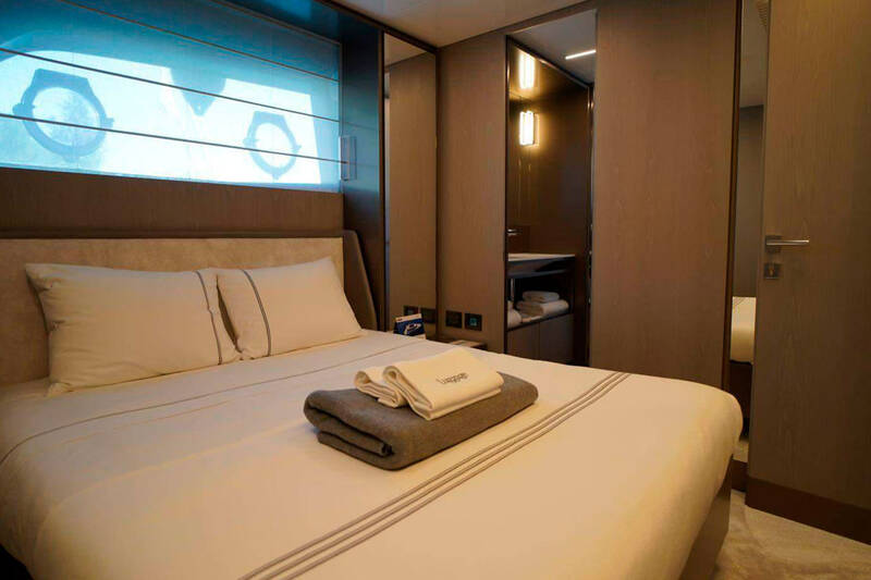 VIP double cabin