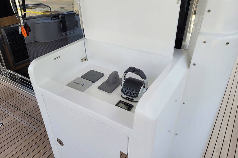 Helm station on Cockpit