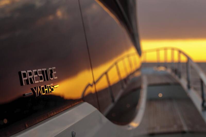 External View Prestige 750