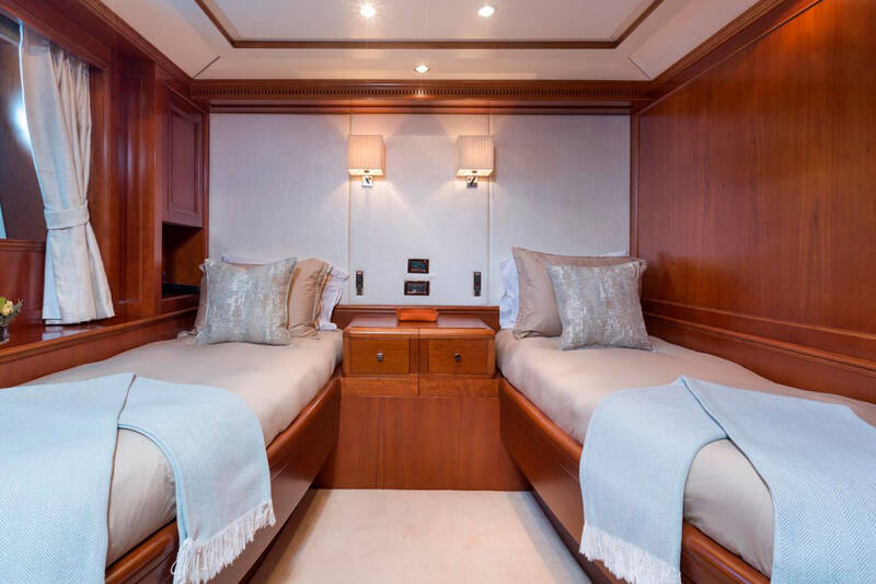 Guest cabin