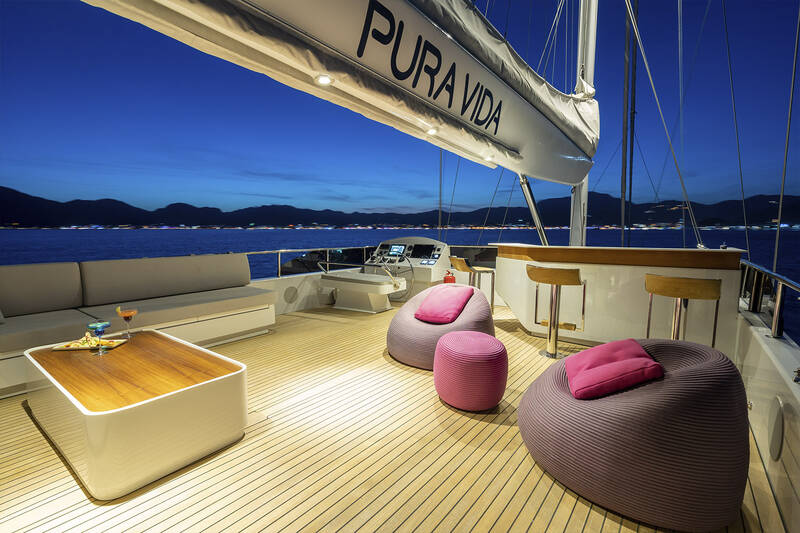 Deck lounge area