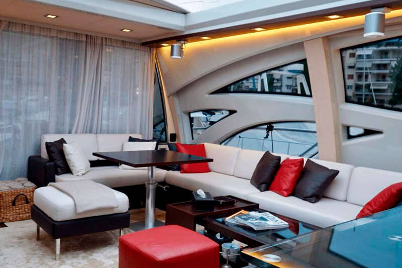 Salon of the Azimut 86S