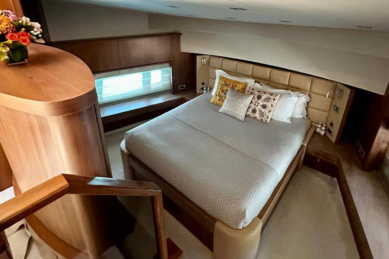 Guest cabin
