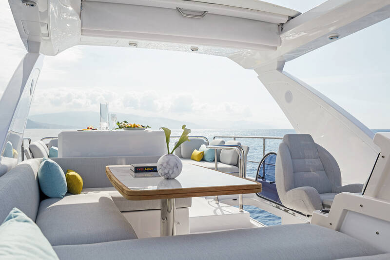 Dining area on flybridge