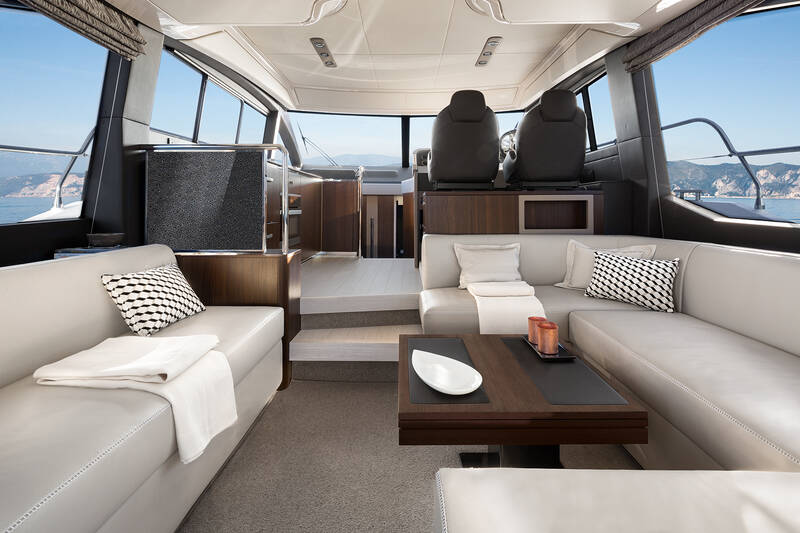 Salon Galley UP version