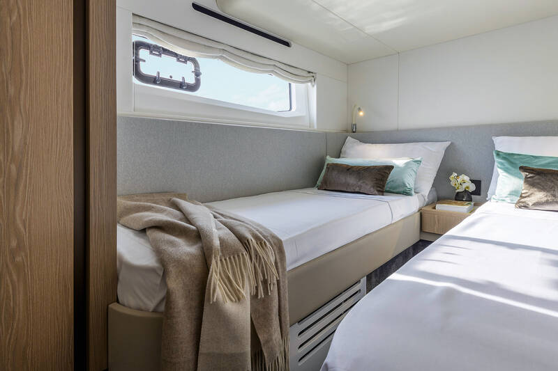 Guest cabin