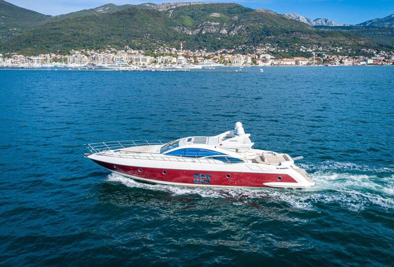 Exterior Azimut 68s