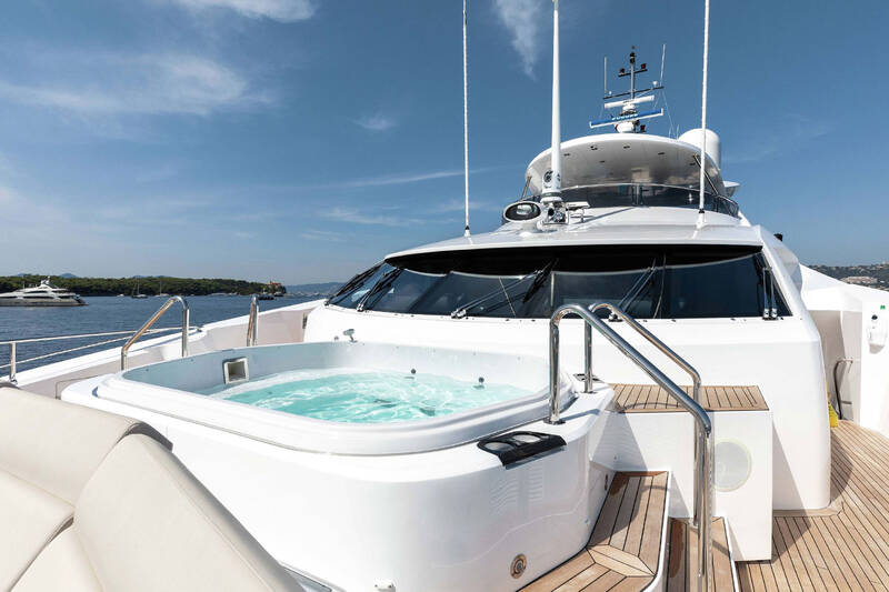Lounge area on bow