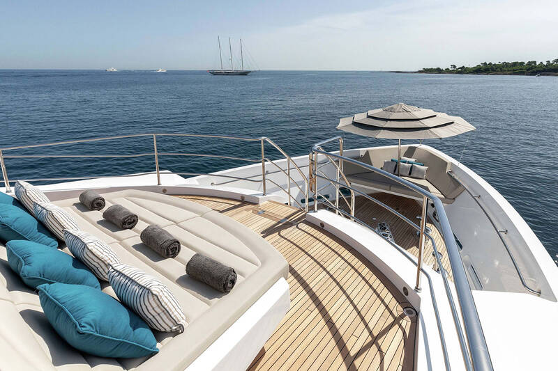 Lounge area on bow