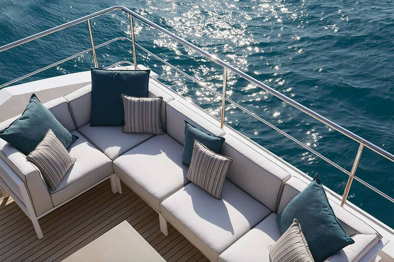 Upper deck aft area