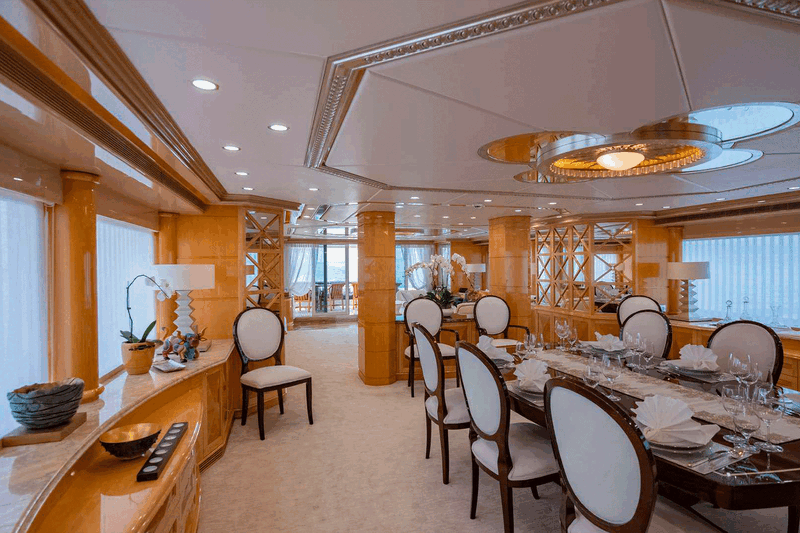 Main deck salon